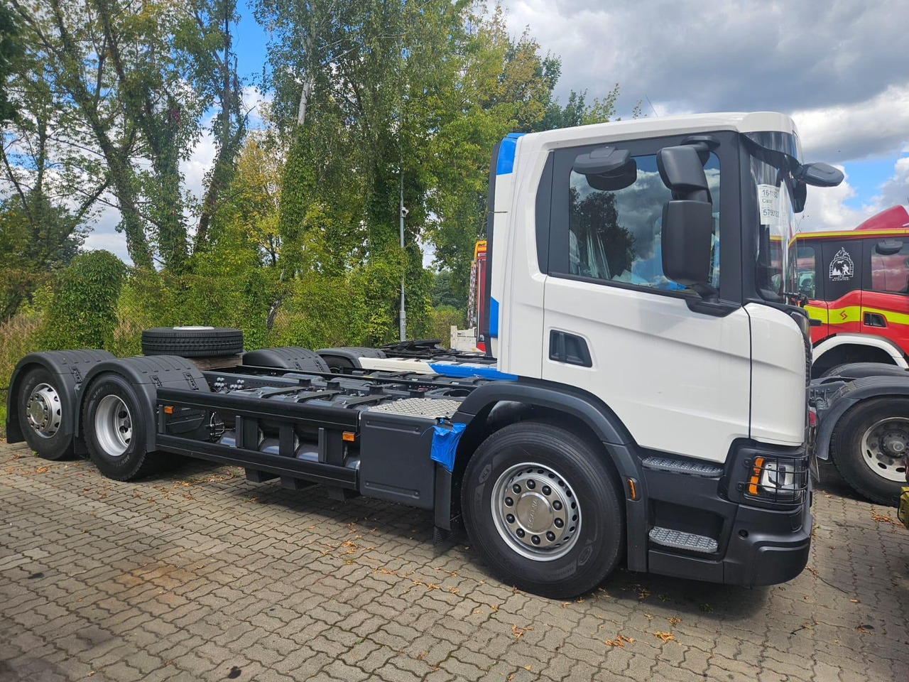 SCANIA P 340 B6x2*4NA / chassis frame / steering axle / CNG - شاحنة النفايات: صورة 3 SCANIA P 340 B6x2*4NA / chassis frame / steering axle / CNG - شاحنة النفايات: صورة 3