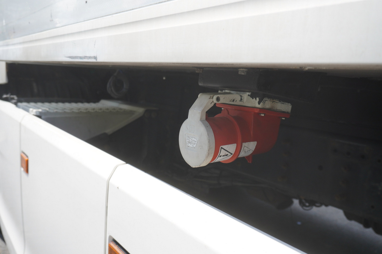 SCANIA R500 / Lecapitaine refrigerator Multitemp / Carrier Supra 950 MT / 3rd axle steered - شاحنة الفريزر: صورة 4 SCANIA R500 / Lecapitaine refrigerator Multitemp / Carrier Supra 950 MT / 3rd axle steered - شاحنة الفريزر: صورة 4