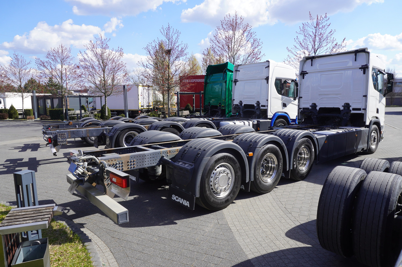 SCANIA R650 V8 / 650 HP/ frame 8.8 m / steered 4th axis / 20 units - شاحنة كرين: صورة 5 SCANIA R650 V8 / 650 HP/ frame 8.8 m / steered 4th axis / 20 units - شاحنة كرين: صورة 5