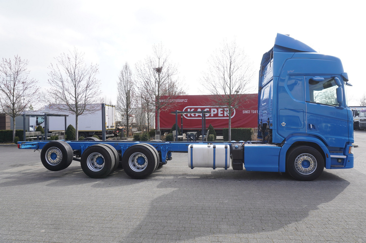 SCANIA R650 V8 / 650 HP/ frame 8.8 m / steered 4th axle - شاحنة هيكل كابينة: صورة 4 SCANIA R650 V8 / 650 HP/ frame 8.8 m / steered 4th axle - شاحنة هيكل كابينة: صورة 4