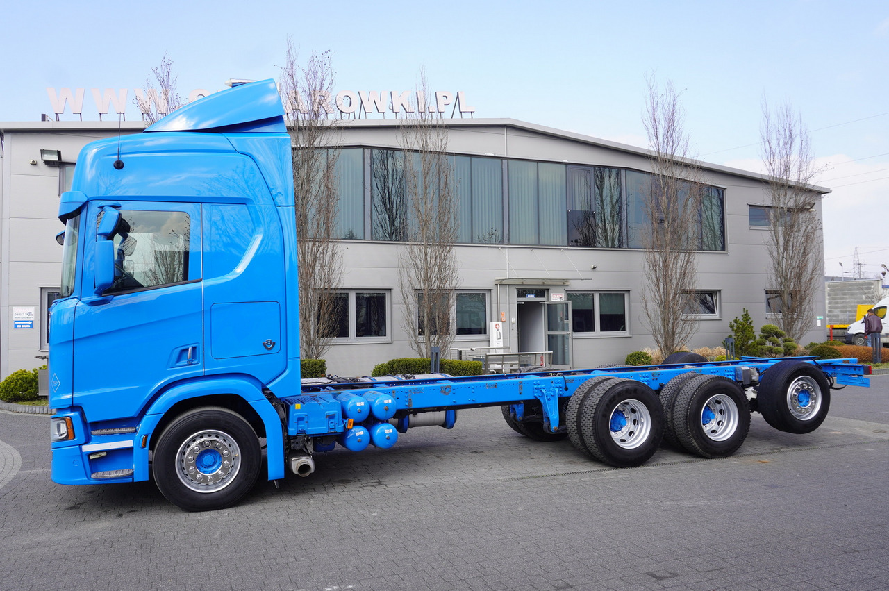 SCANIA R650 V8 / 650 HP/ frame 8.8 m / steered 4th axle - شاحنة هيكل كابينة: صورة 2 SCANIA R650 V8 / 650 HP/ frame 8.8 m / steered 4th axle - شاحنة هيكل كابينة: صورة 2