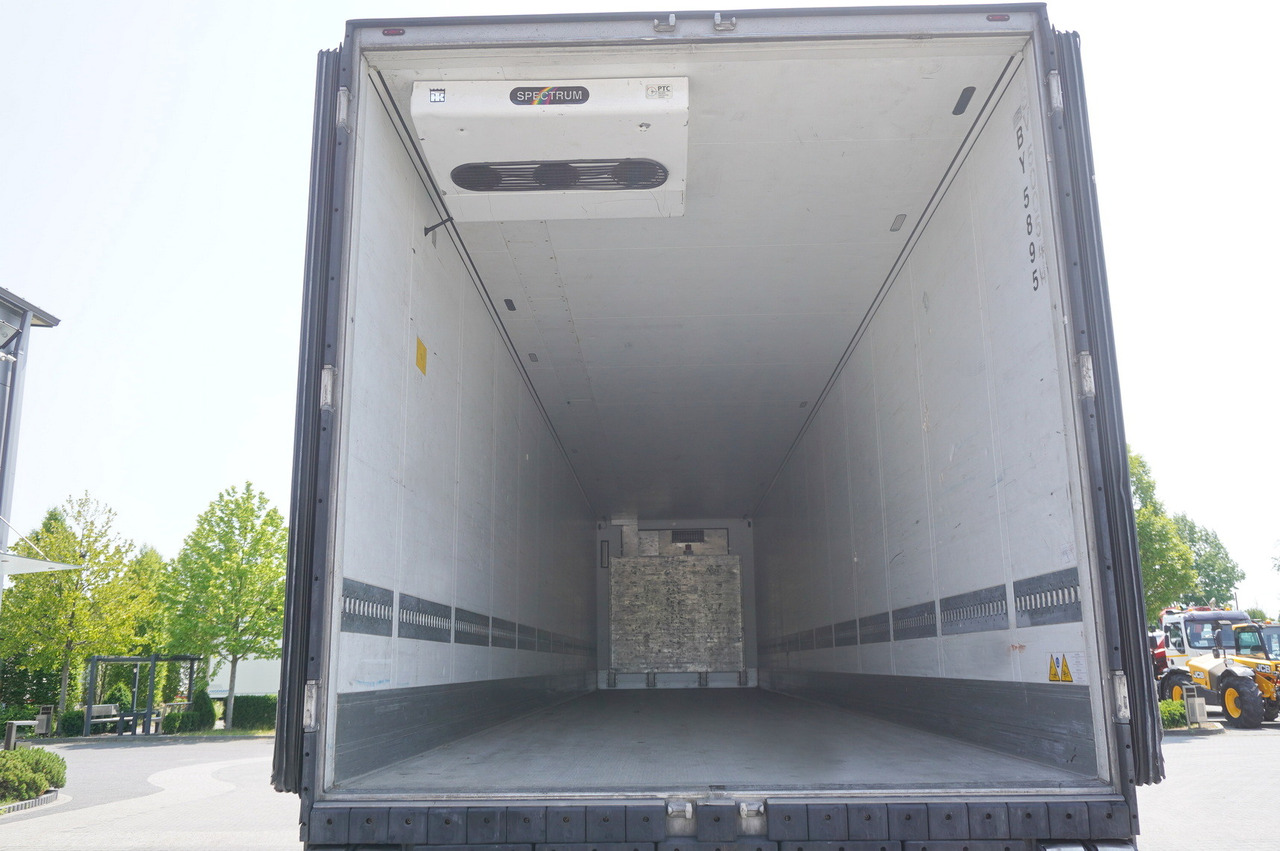 SCHMITZ refrigerated semi-trailer / Thermoking SLX Spectrum 250 / Multitemperature - نصف مقطورة مُبرِّدة: صورة 4 SCHMITZ refrigerated semi-trailer / Thermoking SLX Spectrum 250 / Multitemperature - نصف مقطورة مُبرِّدة: صورة 4