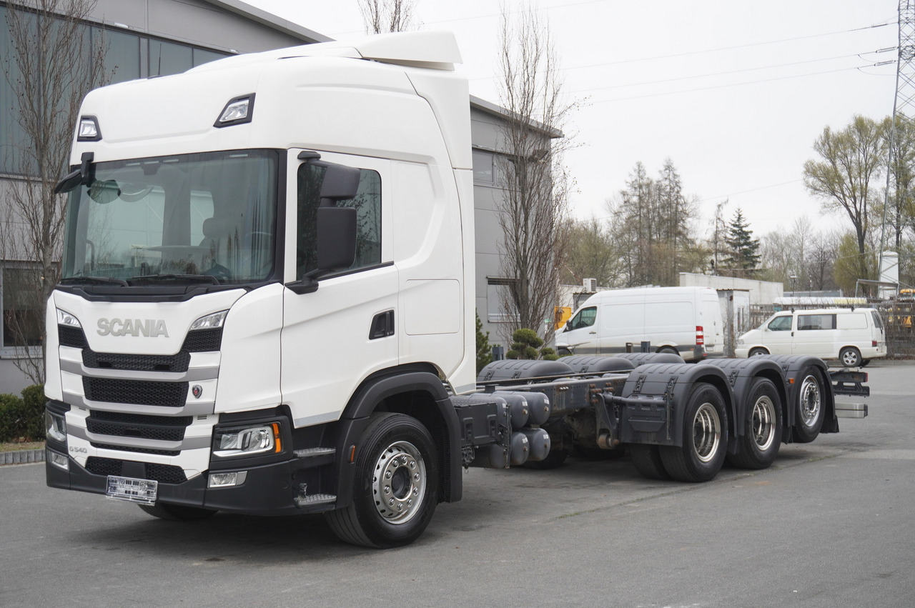 Scania G540 8x4 / Chassis 8.7 m / Steered axle / 2021 - شاحنة هيكل كابينة: صورة 2 Scania G540 8x4 / Chassis 8.7 m / Steered axle / 2021 - شاحنة هيكل كابينة: صورة 2