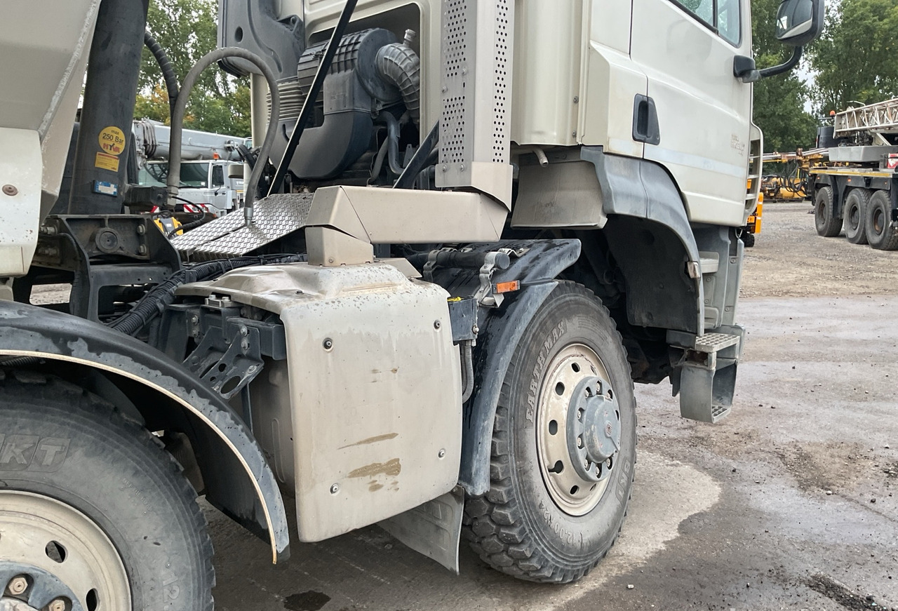 شاحنة قلاب صلبة TATRA Phoenix 8x8 Twin-Steer Quad/A dump truck / 30 tho. km: صورة 11