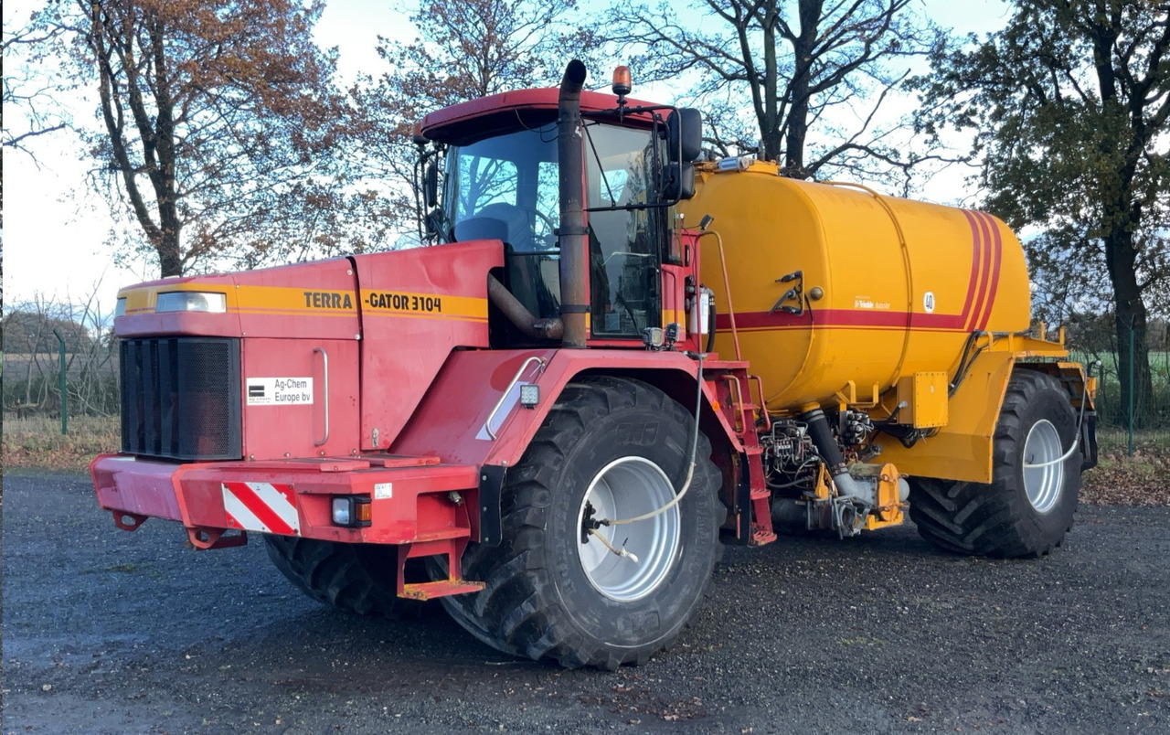 TERRA-GATOR TG 3104 Self-propelled liquid manure spreader - آلة رش السماد الطبيعي: صورة 1 TERRA-GATOR TG 3104 Self-propelled liquid manure spreader - آلة رش السماد الطبيعي: صورة 1