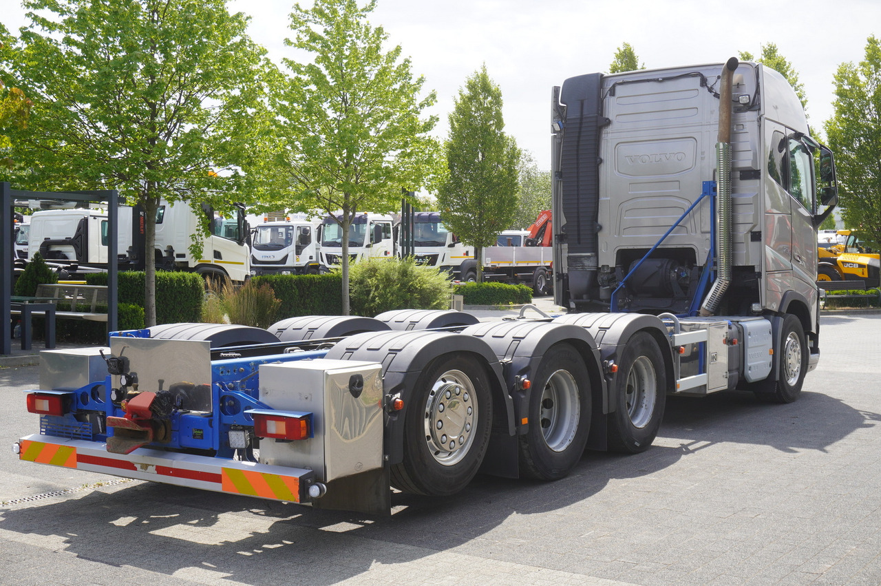 VOLVO Volvo FH16 750 8x4x4 / 750 HP! / Frame 685 cm / Steered 4th axle - شاحنة كرين: صورة 5 VOLVO Volvo FH16 750 8x4x4 / 750 HP! / Frame 685 cm / Steered 4th axle - شاحنة كرين: صورة 5