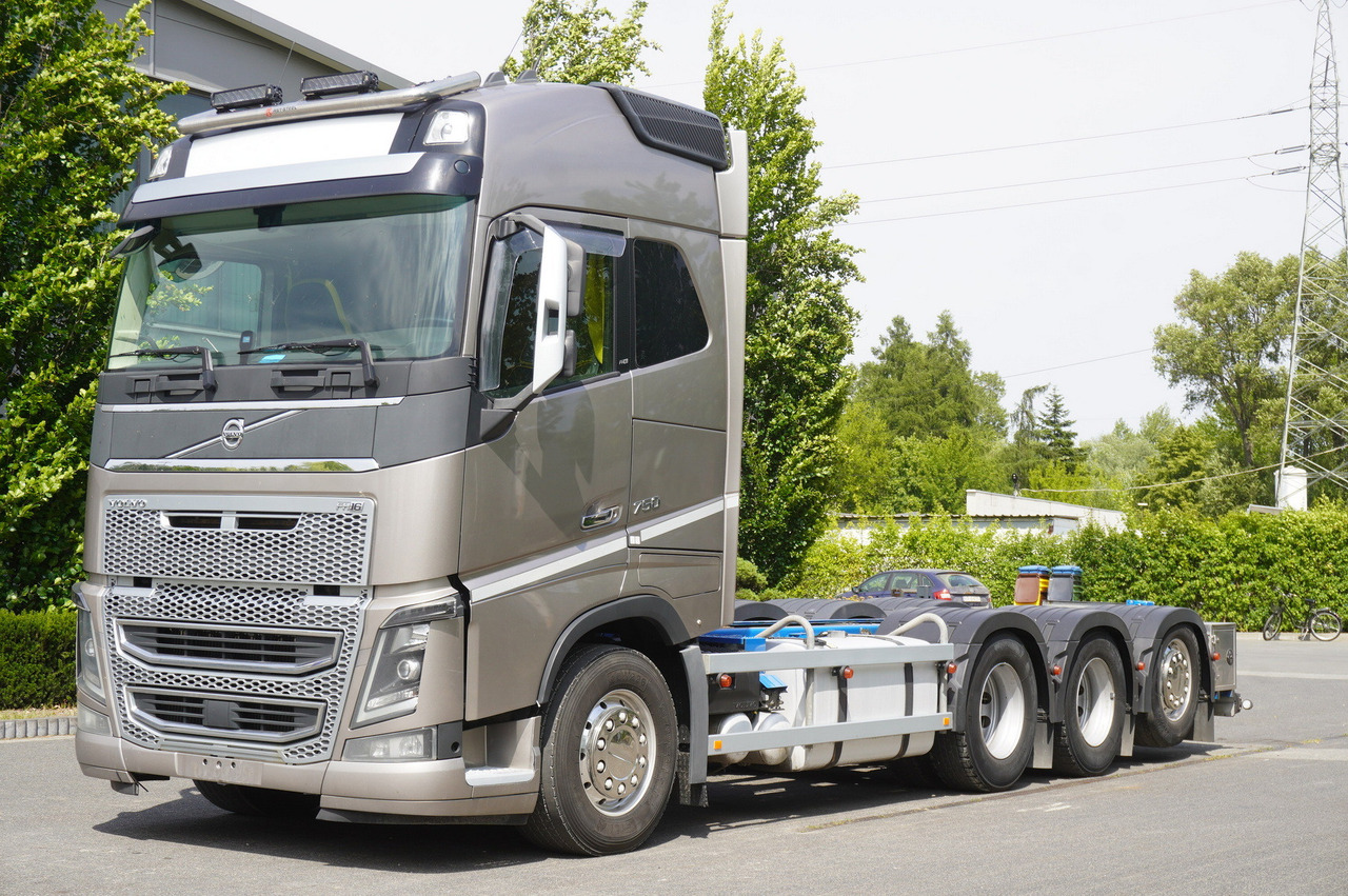 VOLVO Volvo FH16 750 8x4x4 / 750 HP! / Frame 685 cm / Steered 4th axle - شاحنة كرين: صورة 2 VOLVO Volvo FH16 750 8x4x4 / 750 HP! / Frame 685 cm / Steered 4th axle - شاحنة كرين: صورة 2