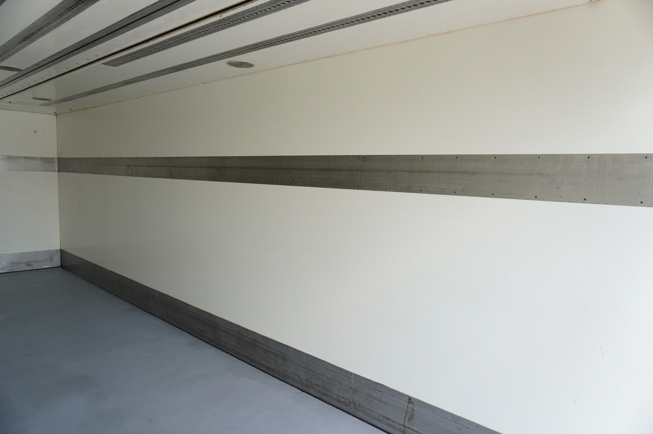 مقطورة فريزر WECON Trailer Wecon Izoterma Wilke / ATP/FRC / 18 EPAL: صورة 18 مقطورة فريزر WECON Trailer Wecon Izoterma Wilke / ATP/FRC / 18 EPAL: صورة 18