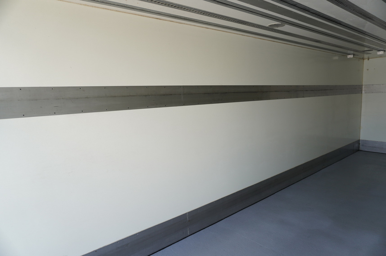 مقطورة فريزر WECON Trailer Wecon Izoterma Wilke / ATP/FRC / 18 EPAL: صورة 19 مقطورة فريزر WECON Trailer Wecon Izoterma Wilke / ATP/FRC / 18 EPAL: صورة 19