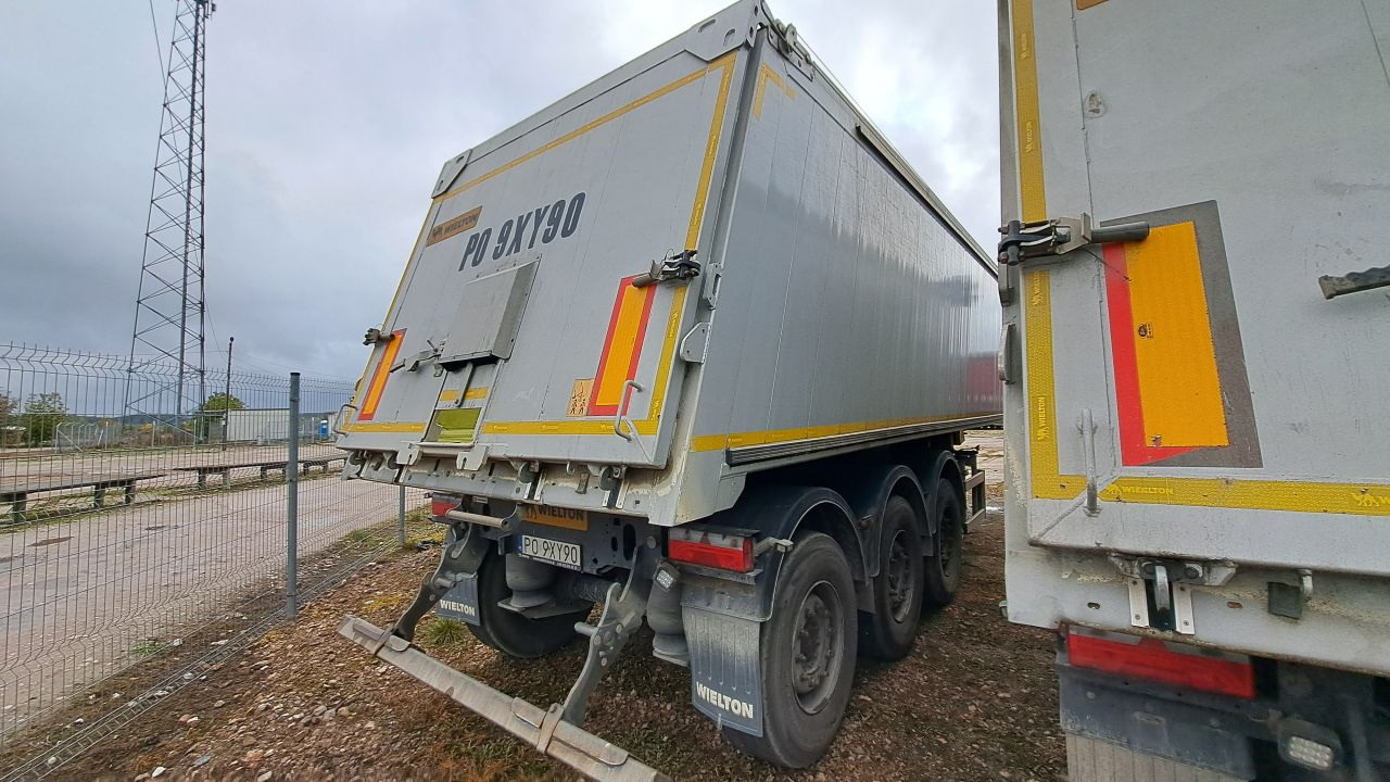 WIELTON NW-3 / weight 6.2 t / capacity 38m3 / Electrically folded roof / Teflon / 20 units, 2022 - قلابة نصف مقطورة نصف مقطورة قلابة: صورة 5 WIELTON NW-3 / weight 6.2 t / capacity 38m3 / Electrically folded roof / Teflon / 20 units, 2022 - قلابة نصف مقطورة نصف مقطورة قلابة: صورة 5