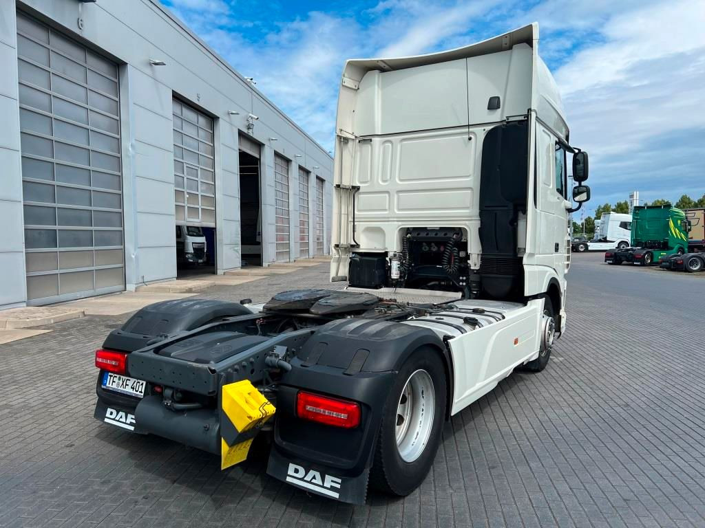 DAF XF 480 FT SSC Intarder Standklima 2x Tank 1185 L - وحدة جر: صورة 4 DAF XF 480 FT SSC Intarder Standklima 2x Tank 1185 L - وحدة جر: صورة 4