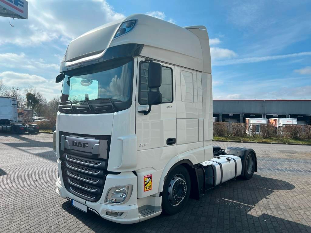 DAF XF 480 FT SSC Low Deck TraXon Intarder 2 x Tank - وحدة جر: صورة 2 DAF XF 480 FT SSC Low Deck TraXon Intarder 2 x Tank - وحدة جر: صورة 2