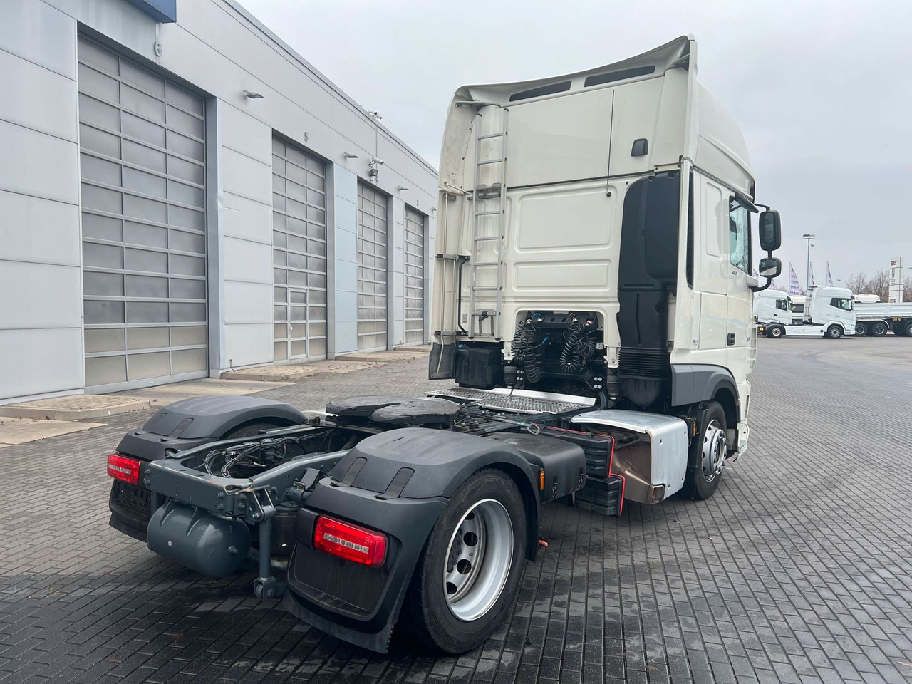 DAF XF 480 FT SSC LowDeck MX-Engine Brake Standklima - وحدة جر: صورة 4 DAF XF 480 FT SSC LowDeck MX-Engine Brake Standklima - وحدة جر: صورة 4