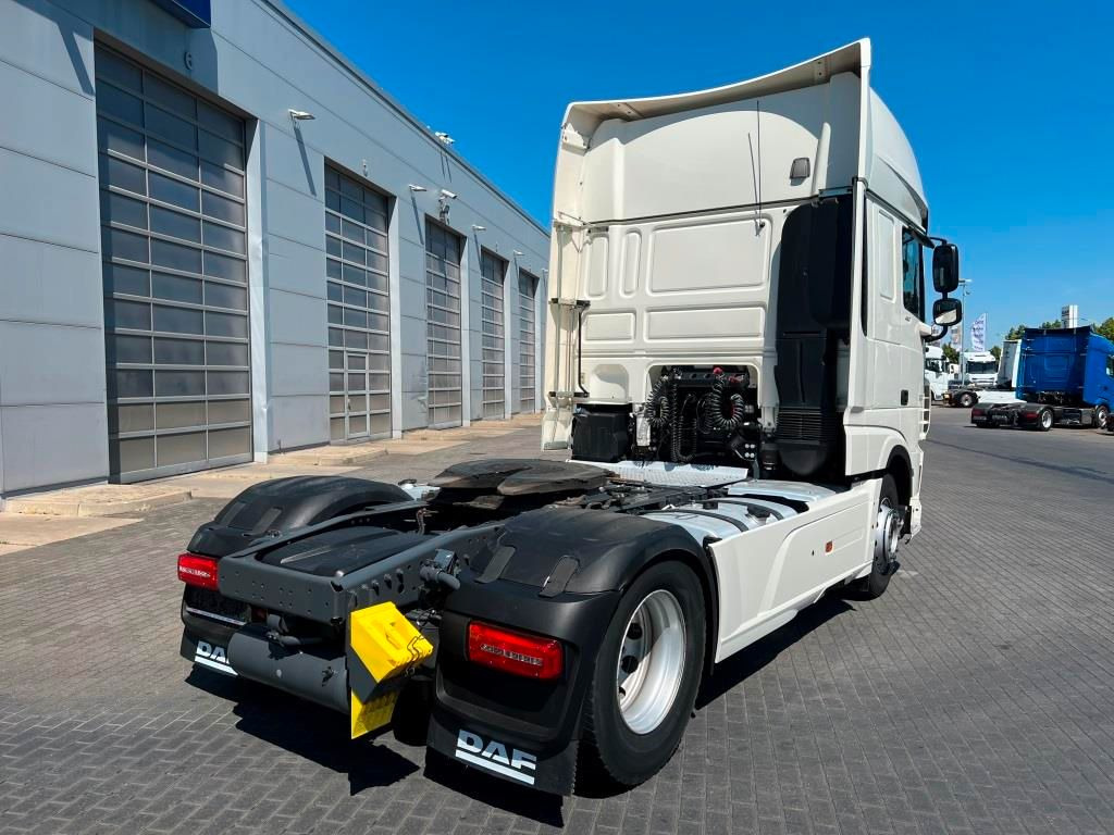 DAF XF 480 FT SSC Retarder Standklima Mikrowelle - وحدة جر: صورة 4 DAF XF 480 FT SSC Retarder Standklima Mikrowelle - وحدة جر: صورة 4