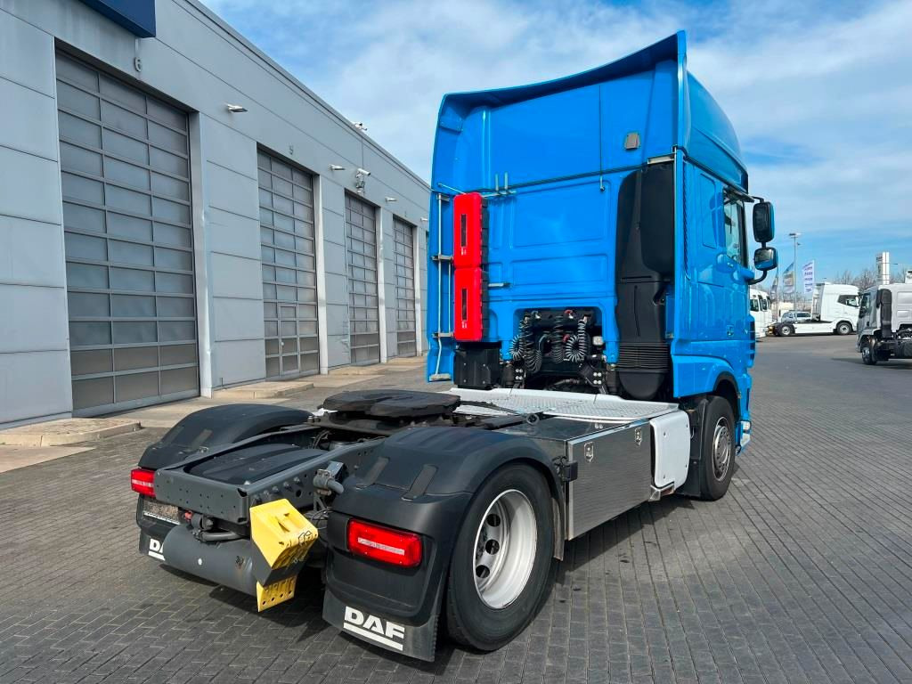 DAF XF 530 FT SSC Retarder Standklima Navigation - وحدة جر: صورة 4 DAF XF 530 FT SSC Retarder Standklima Navigation - وحدة جر: صورة 4