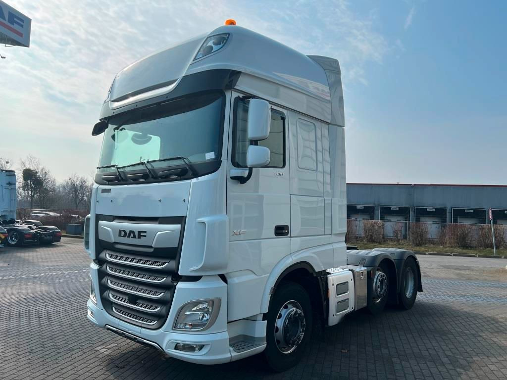 DAF XF 530 FTG 6x2 Retarder Liftlenkachse zZGG 64.5t - وحدة جر: صورة 2 DAF XF 530 FTG 6x2 Retarder Liftlenkachse zZGG 64.5t - وحدة جر: صورة 2