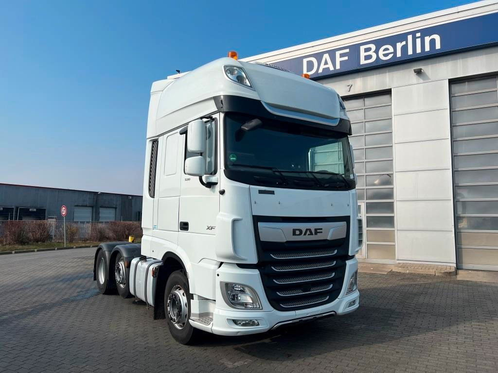 DAF XF 530 FTG 6x2 Retarder Liftlenkachse zZGG 64.5t - وحدة جر: صورة 1 DAF XF 530 FTG 6x2 Retarder Liftlenkachse zZGG 64.5t - وحدة جر: صورة 1