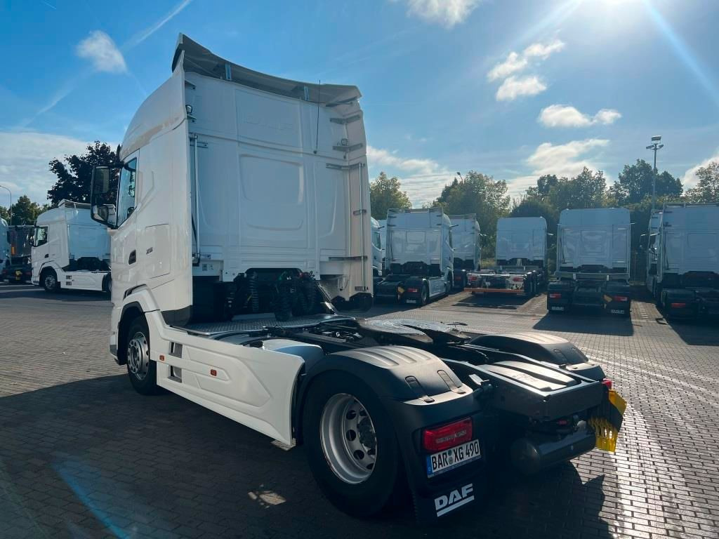 DAF XG 480 FT TraXon ZF-Intarder 2x Tank 1.195 Liter - وحدة جر: صورة 3 DAF XG 480 FT TraXon ZF-Intarder 2x Tank 1.195 Liter - وحدة جر: صورة 3