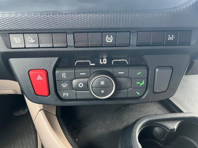 DAF XG 480 FT TraXon ZF-Intarder 2x Tank 1.195 Liter - وحدة جر: صورة 5 DAF XG 480 FT TraXon ZF-Intarder 2x Tank 1.195 Liter - وحدة جر: صورة 5