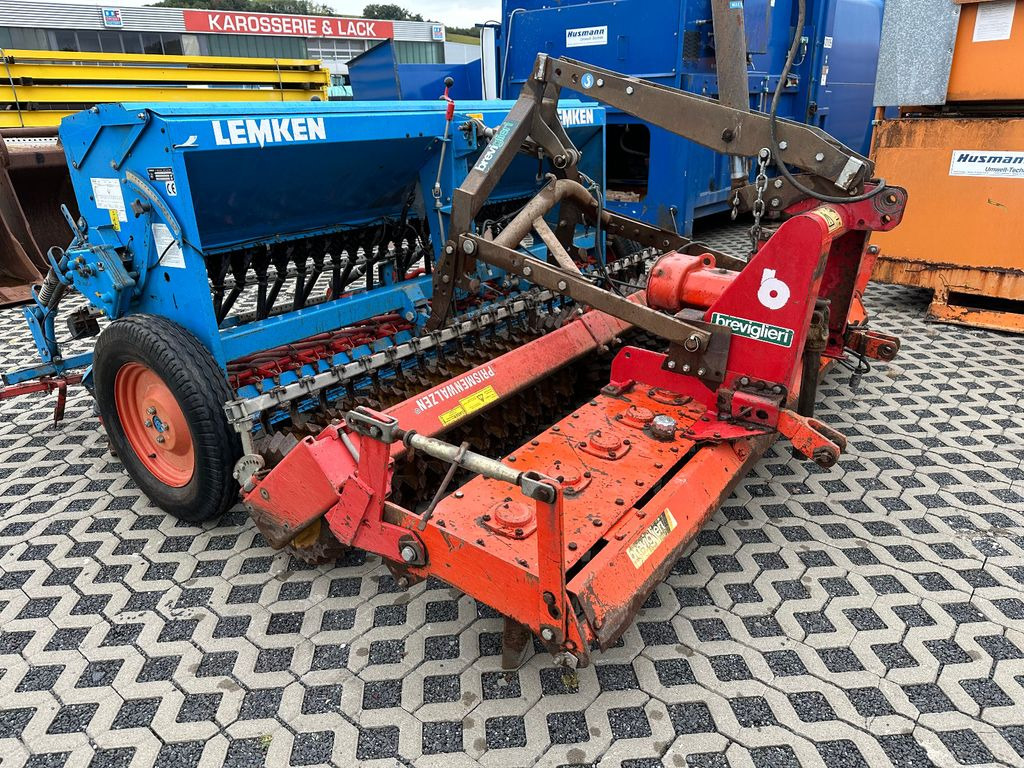 Lemken EURO 300/25 Eurodrill 3000 Güttler-breviglieri - آلة البذار متعددة الوظائف: صورة 1 Lemken EURO 300/25 Eurodrill 3000 Güttler-breviglieri - آلة البذار متعددة الوظائف: صورة 1
