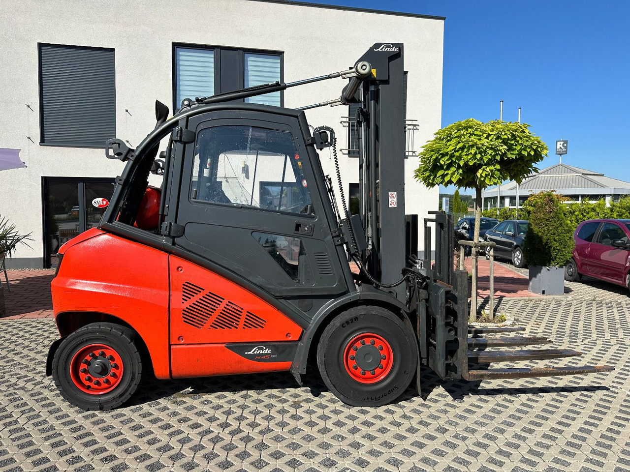 Linde H45T-02 Linde H45T-02 - رافعة شوكية تعمل بالغاز: صورة 1 Linde H45T-02 Linde H45T-02 - رافعة شوكية تعمل بالغاز: صورة 1
