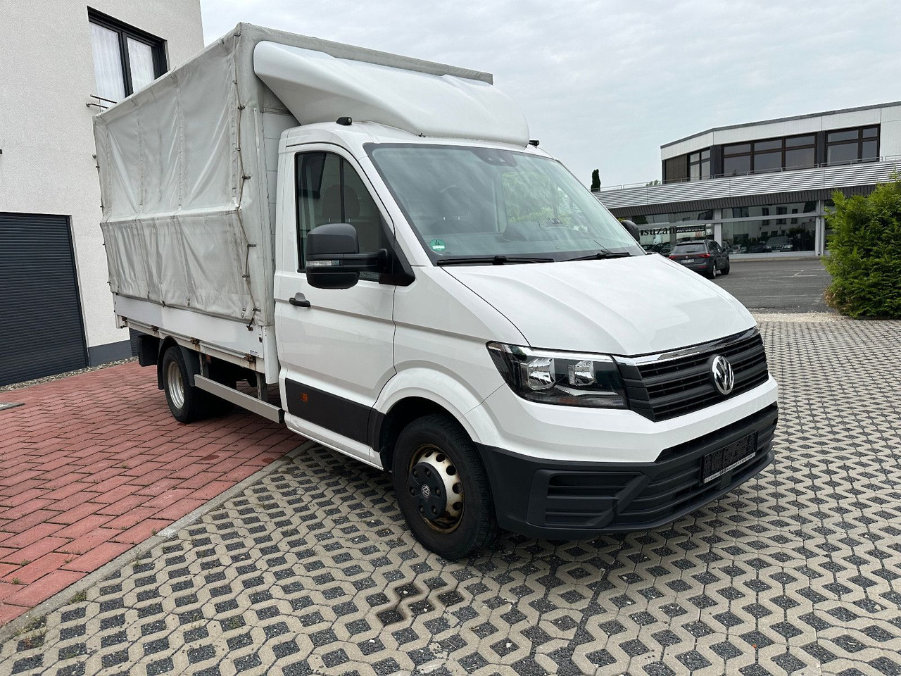 Volkswagen Crafter 50 Pritsche Plane 5-Tonne Volkswagen Crafter 50 Pritsche Plane 5-Tonne - شاحنة ستارة جانبية: صورة 1 Volkswagen Crafter 50 Pritsche Plane 5-Tonne Volkswagen Crafter 50 Pritsche Plane 5-Tonne - شاحنة ستارة جانبية: صورة 1