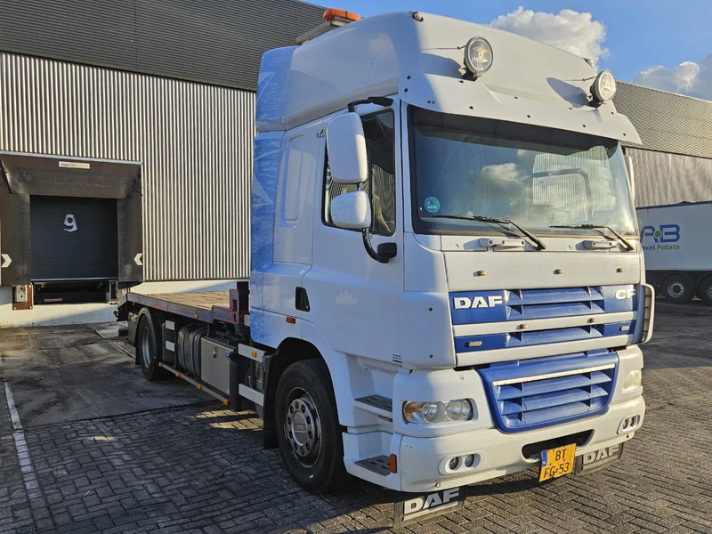 DAF CF 85 410 SSpace Cab Euro 5 - شاحنات مسطحة: صورة 2 DAF CF 85 410 SSpace Cab Euro 5 - شاحنات مسطحة: صورة 2