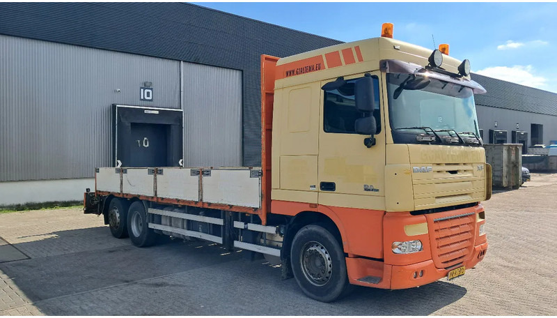 DAF XF 105 410 Spacecab 6x2 Euro 5 - شاحنات مسطحة: صورة 3 DAF XF 105 410 Spacecab 6x2 Euro 5 - شاحنات مسطحة: صورة 3