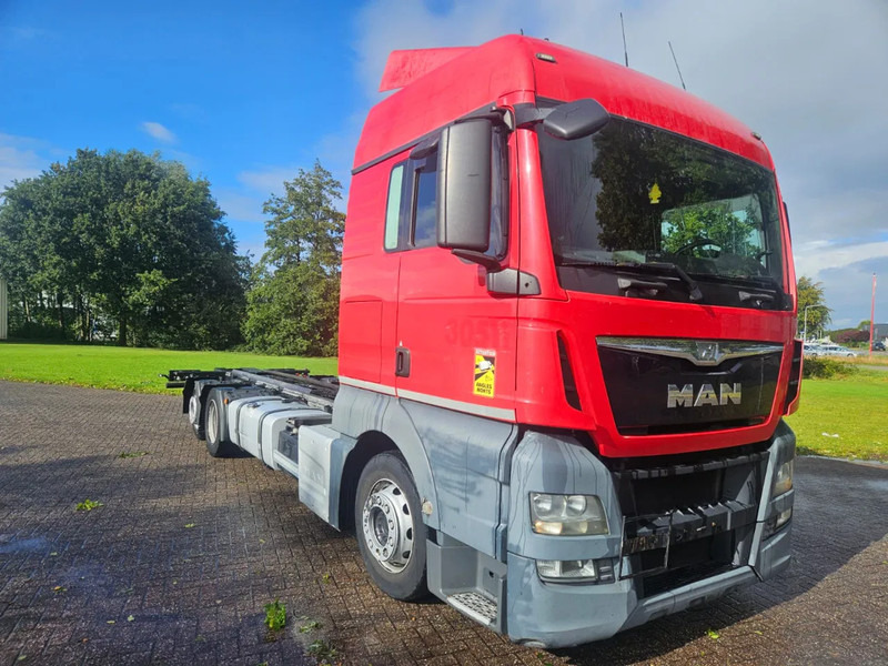 MAN TGX 24.400 6X2 BDF Euro 6 - شاحنات الحاويات / جسم علوي قابل للتغيير شاحنة: صورة 2 MAN TGX 24.400 6X2 BDF Euro 6 - شاحنات الحاويات / جسم علوي قابل للتغيير شاحنة: صورة 2