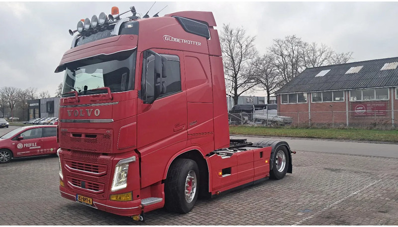 Volvo FH 500 Globetrotter Euro 5 PTO Hydrauliq Full Air New Tacho VEB - وحدة جر: صورة 1 Volvo FH 500 Globetrotter Euro 5 PTO Hydrauliq Full Air New Tacho VEB - وحدة جر: صورة 1