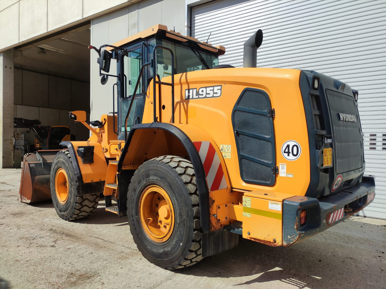 HYUNDAI HL955 - تركس: صورة 2 HYUNDAI HL955 - تركس: صورة 2