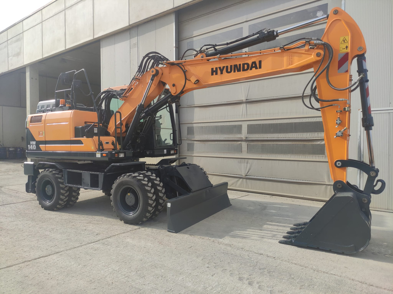 HYUNDAI HW140 - حفارة دولاب: صورة 3 HYUNDAI HW140 - حفارة دولاب: صورة 3