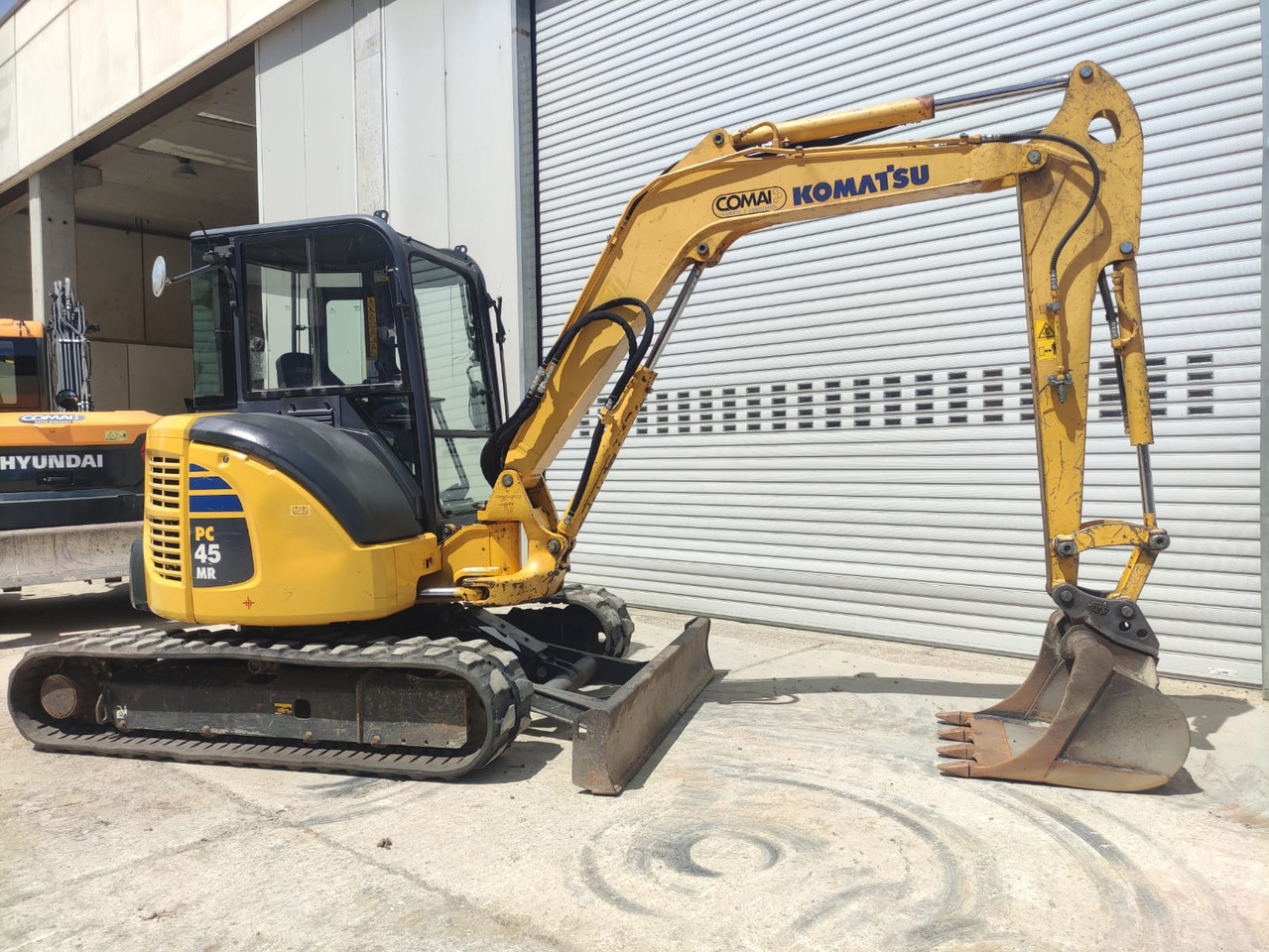 KOMATSU PC45MR-3 - حفارة مُصَّغرة: صورة 3 KOMATSU PC45MR-3 - حفارة مُصَّغرة: صورة 3