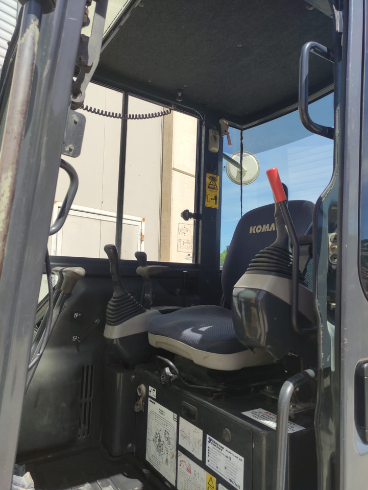 KOMATSU PC45MR-3 - حفارة مُصَّغرة: صورة 5 KOMATSU PC45MR-3 - حفارة مُصَّغرة: صورة 5