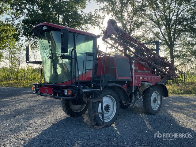 2002 Case IH GEM 3000 SP 24 m 4x4 High Clearance Self-Propelled Sprayer - بخاخ ذاتية الدفع: صورة 2 2002 Case IH GEM 3000 SP 24 m 4x4 High Clearance Self-Propelled Sprayer - بخاخ ذاتية الدفع: صورة 2