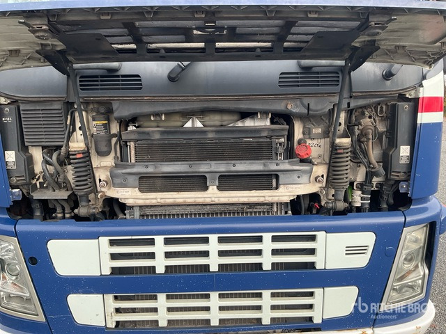 2006 Volvo FM 340 2006 Palfinger PK16502 Knuckle ... Truck Tractor w/Crane - وحدة جر: صورة 5 2006 Volvo FM 340 2006 Palfinger PK16502 Knuckle ... Truck Tractor w/Crane - وحدة جر: صورة 5