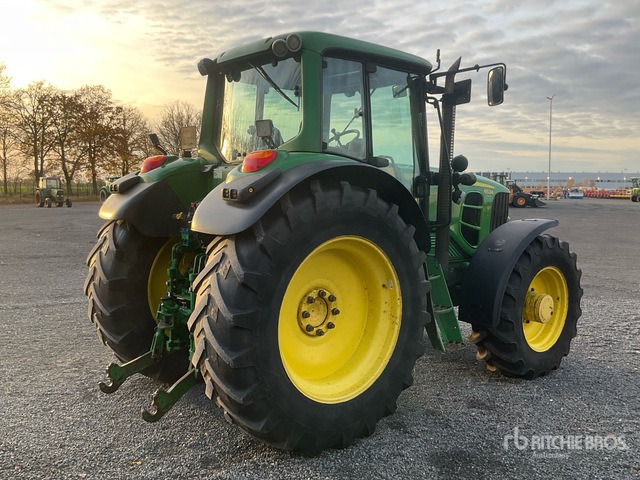 2010 John Deere 6534 Premium 4WD Tractor - جرار: صورة 3 2010 John Deere 6534 Premium 4WD Tractor - جرار: صورة 3