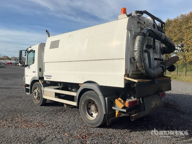 2013 Mercedes-Benz 1324 4x2 Sweeper Truck - سياره كنس شوارع: صورة 3 2013 Mercedes-Benz 1324 4x2 Sweeper Truck - سياره كنس شوارع: صورة 3