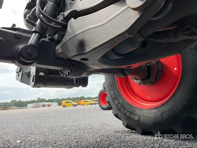 2020 Fendt 824 Vario Profi Plus 4WD Tractor - جرار: صورة 5 2020 Fendt 824 Vario Profi Plus 4WD Tractor - جرار: صورة 5