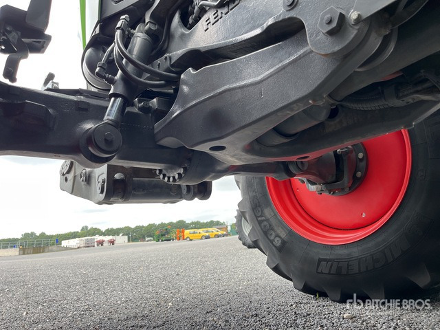 2020 Fendt 824 Vario Profi Plus 4WD Tractor - جرار: صورة 5 2020 Fendt 824 Vario Profi Plus 4WD Tractor - جرار: صورة 5