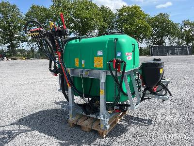 MASCHIO GASPARDO SAURO 12 m 800L (Unused) - آلة رش السماد: صورة 1 MASCHIO GASPARDO SAURO 12 m 800L (Unused) - آلة رش السماد: صورة 1