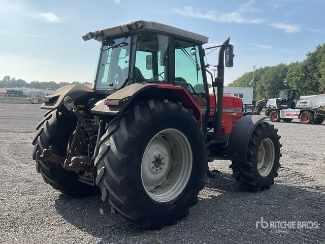 Massey Ferguson 8120 4WD Tractor - جرار: صورة 3 Massey Ferguson 8120 4WD Tractor - جرار: صورة 3