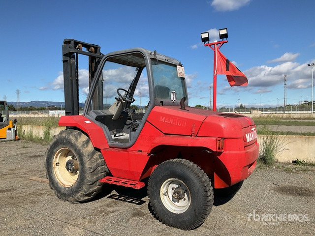 1997 Manitou M26.2 2600 kg 4x2 Rough Terrain Forklift - رافعة شوكية للأرض الوعرة: صورة 3 1997 Manitou M26.2 2600 kg 4x2 Rough Terrain Forklift - رافعة شوكية للأرض الوعرة: صورة 3