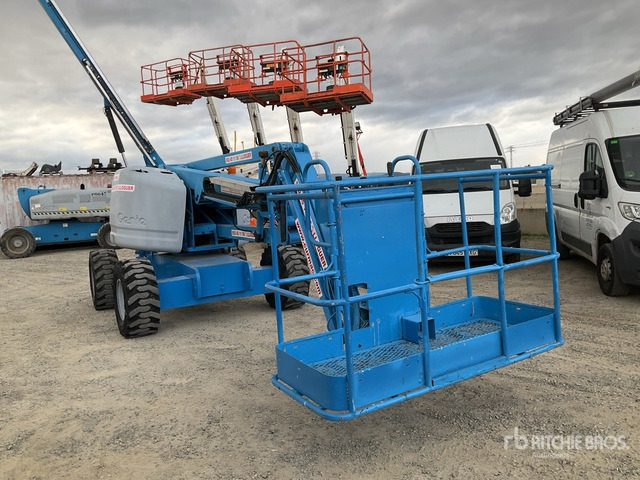 2000 Genie Z40-25 4WD Diesel Articulating Boom Lift - شاحنة ذراع مفصلي: صورة 3 2000 Genie Z40-25 4WD Diesel Articulating Boom Lift - شاحنة ذراع مفصلي: صورة 3