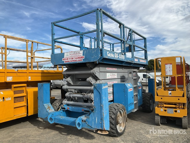 2002 Genie GS-5390 4x4 Diesel (Inoperable) Scissor Lift - رافعة هيدروليكية مقصية: صورة 2 2002 Genie GS-5390 4x4 Diesel (Inoperable) Scissor Lift - رافعة هيدروليكية مقصية: صورة 2