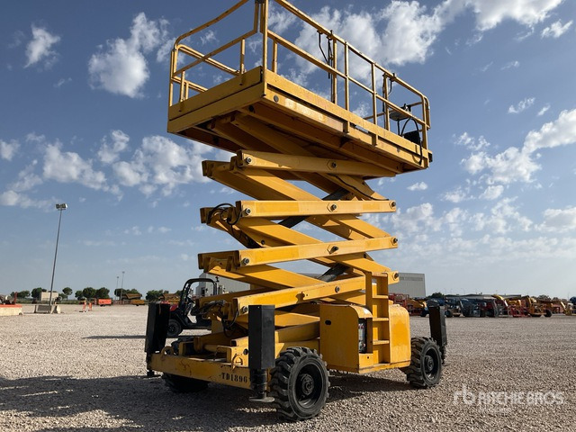 2004 Haulotte H18SX 4x4 Diesel Scissor Lift - رافعة هيدروليكية مقصية: صورة 3 2004 Haulotte H18SX 4x4 Diesel Scissor Lift - رافعة هيدروليكية مقصية: صورة 3