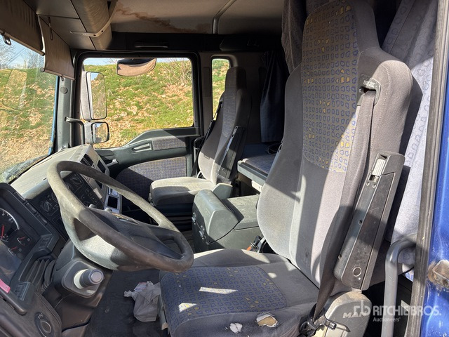 2004 MAN TGA 18.390 4x2 S/A Sleeper Truck Tractor - وحدة جر: صورة 4 2004 MAN TGA 18.390 4x2 S/A Sleeper Truck Tractor - وحدة جر: صورة 4