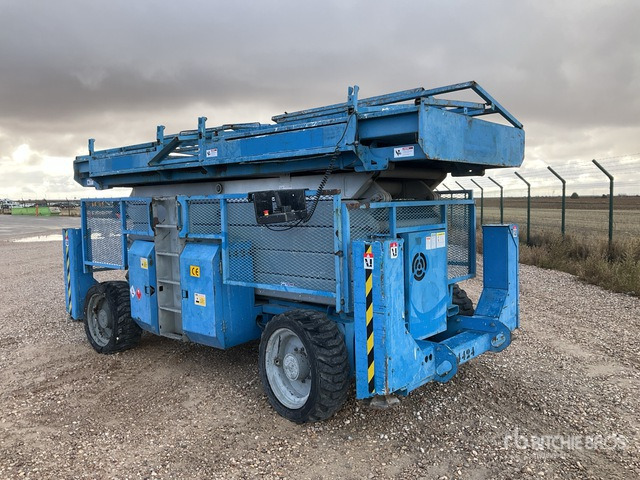 2006 Genie GS5390RT 4x4 Diesel Scissor Lift - رافعة هيدروليكية مقصية: صورة 2 2006 Genie GS5390RT 4x4 Diesel Scissor Lift - رافعة هيدروليكية مقصية: صورة 2