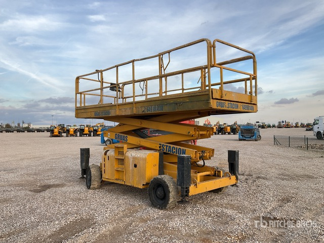 2006 Haulotte H12SXL 4x4 Diesel Scissor Lift - رافعة هيدروليكية مقصية: صورة 3 2006 Haulotte H12SXL 4x4 Diesel Scissor Lift - رافعة هيدروليكية مقصية: صورة 3