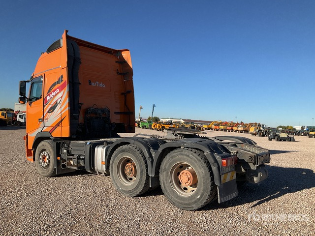 2006 Volvo FH16-660 6x4 T/A Sleeper Truck Tractor - وحدة جر: صورة 3 2006 Volvo FH16-660 6x4 T/A Sleeper Truck Tractor - وحدة جر: صورة 3